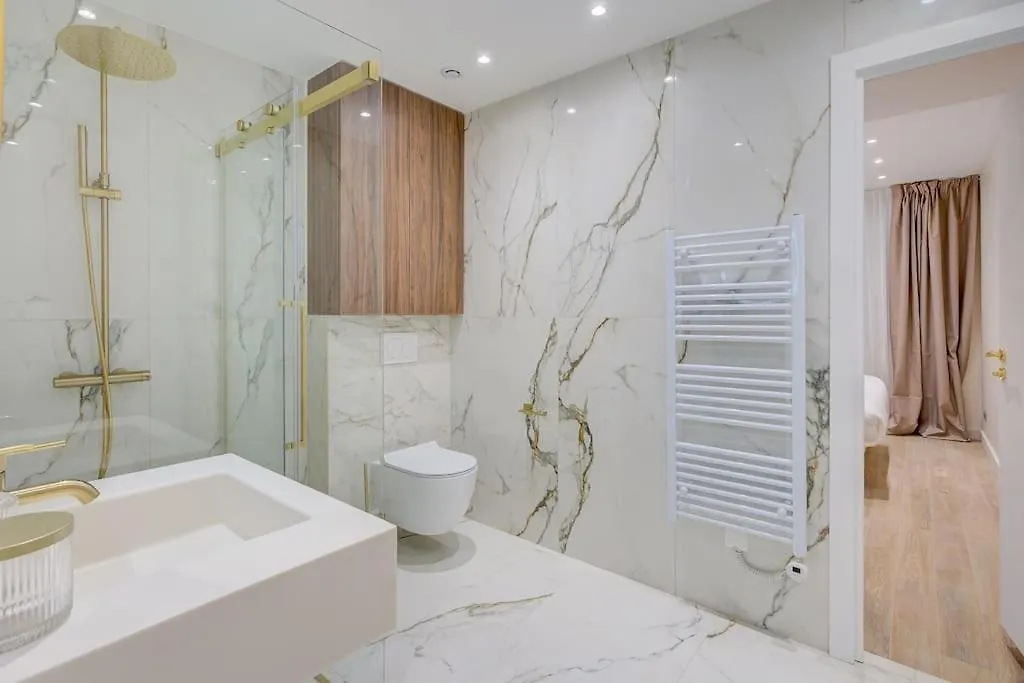 Peaceful Getaway Near Marais - With Ac Apartment Paris 0*,  France